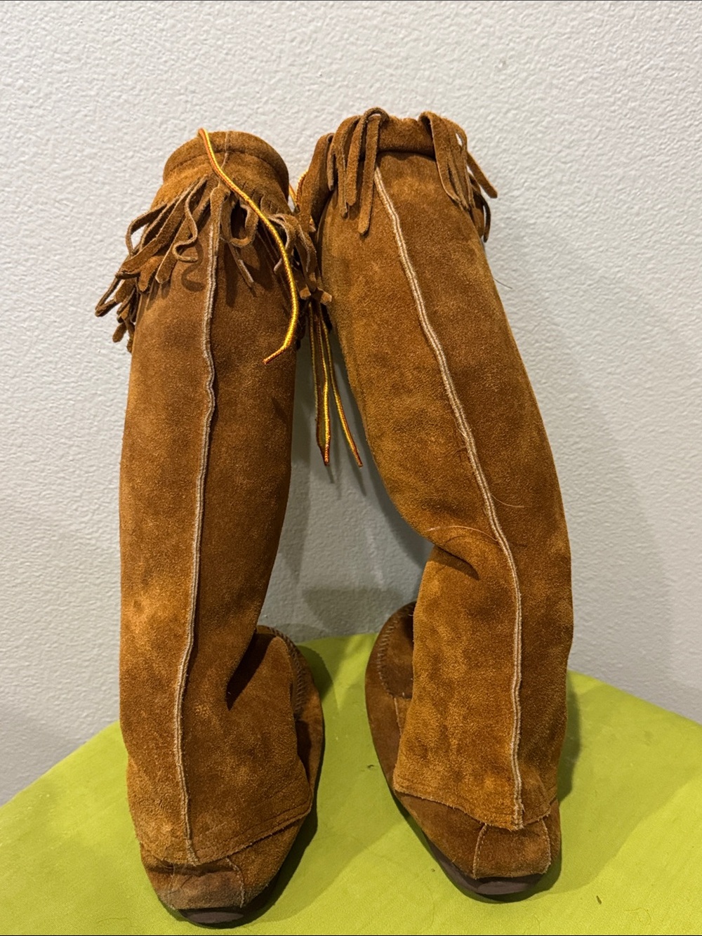 Vintage Minnetonka Brown Suede Fringe Knee High Lace Up Boots - Picture 4 of 16